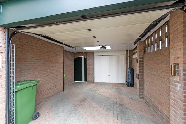 Foto 33 van Albert Schweitzerstraat 37