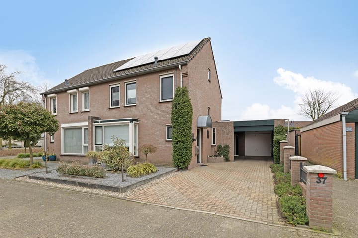 Foto 38 van Albert Schweitzerstraat 37