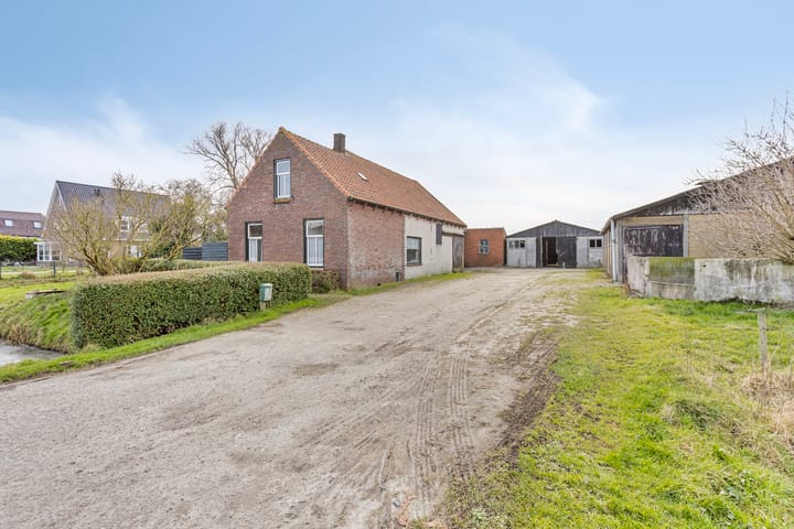 Photo 3 of Kloosterweg 26