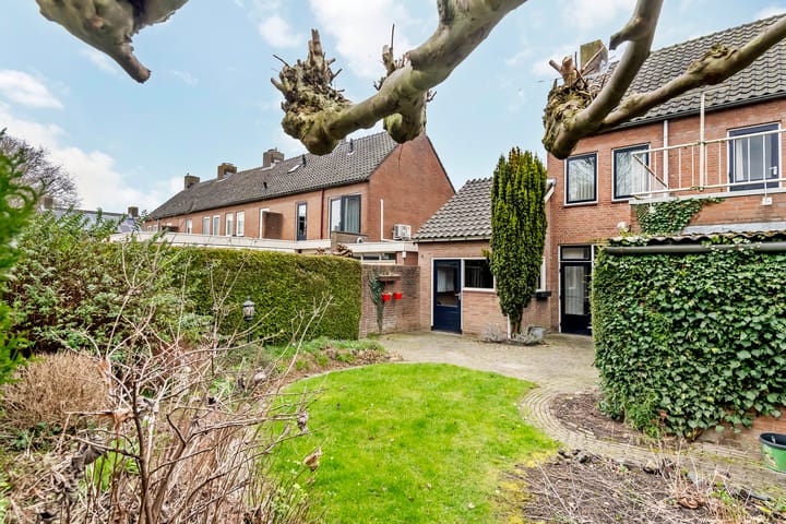 Foto 25 van Irenestraat 15