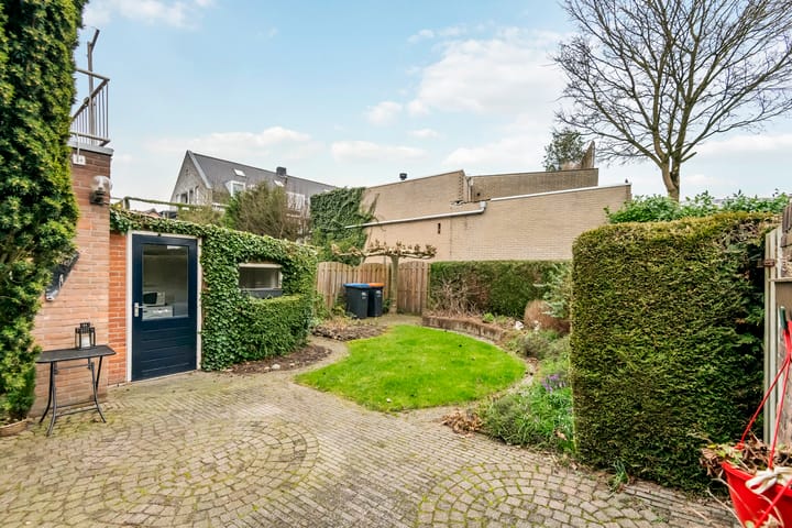 Foto 28 van Irenestraat 15