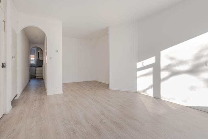 Photo 9 of Walchersestraat 73-C