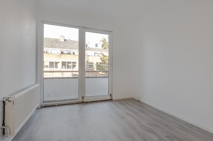 Photo 13 of Walchersestraat 73-C