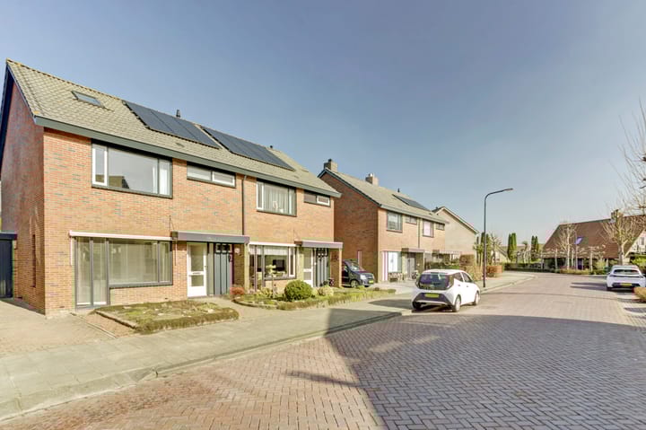 Foto 6 van Lancasterdreef 3