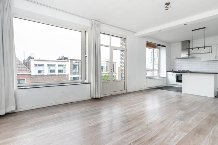 Foto 9 van Bloemenburgerhof 15