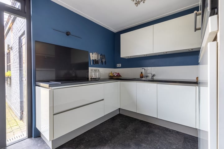 Foto 27 van Valkenierslaan 145