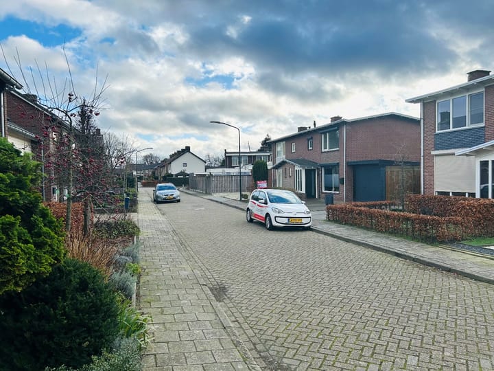 Foto 2 van Leliestraat 8