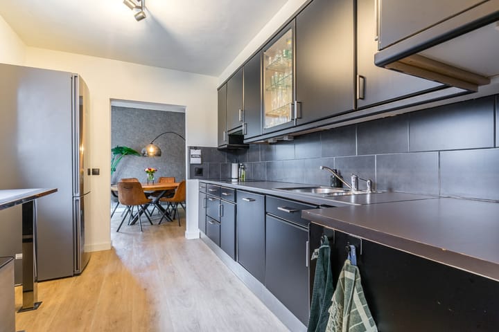 Foto 14 van Leliestraat 8