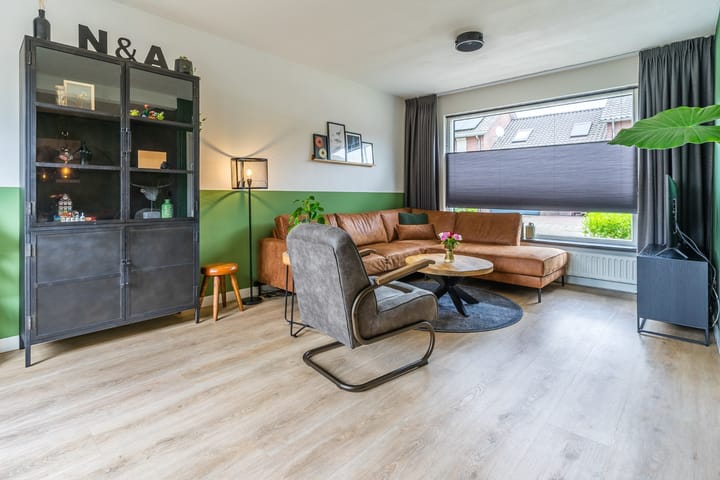 Foto 7 van Leliestraat 8