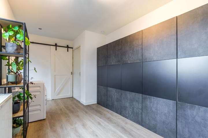 Foto 16 van Leliestraat 8