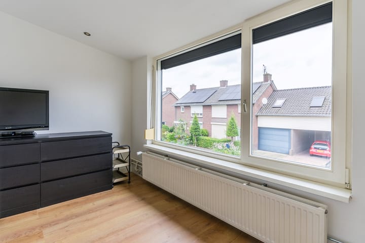 Foto 22 van Leliestraat 8