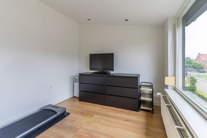 Foto 23 van Leliestraat 8