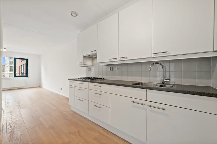 Foto 2 van Lobattostraat 137