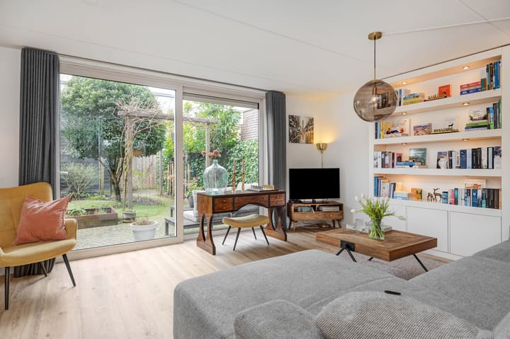 Foto 3 van Schout van Vertaingstraat 11