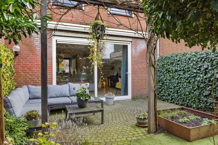 Foto 33 van Schout van Vertaingstraat 11