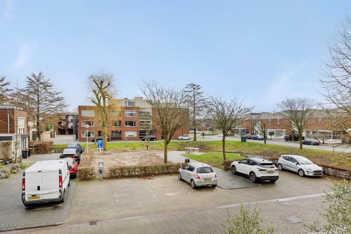 Foto 39 van Schout van Vertaingstraat 11