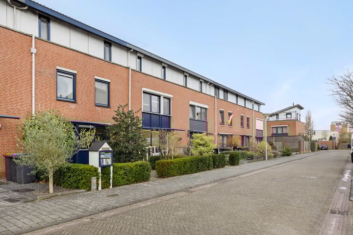 Foto 40 van Schout van Vertaingstraat 11