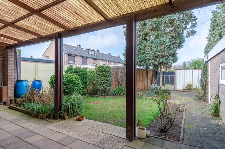 Foto 21 van Kerkvoor 20