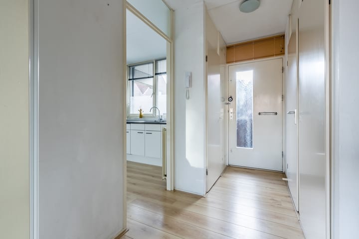 Foto 10 van Canadaplein 15