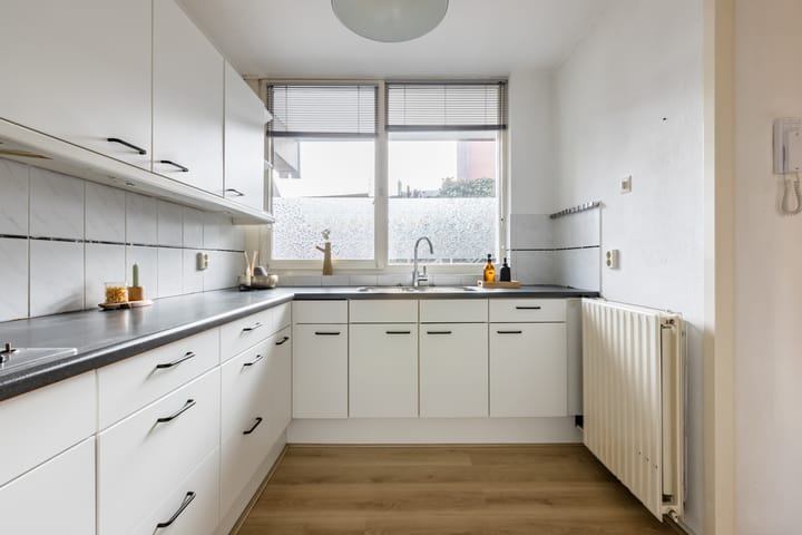 Foto 14 van Canadaplein 15