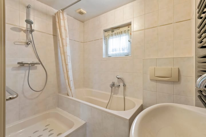 Foto 17 van Julianalaan 26