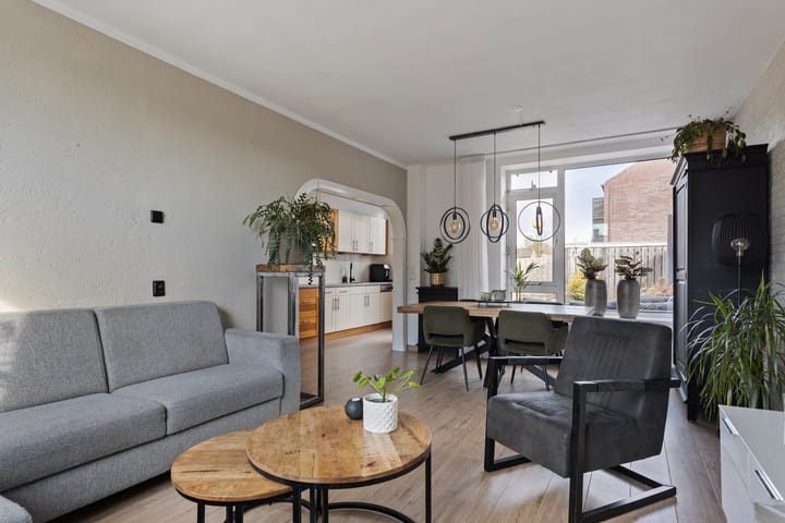 Foto 11 van G.A. Brederostraat 10