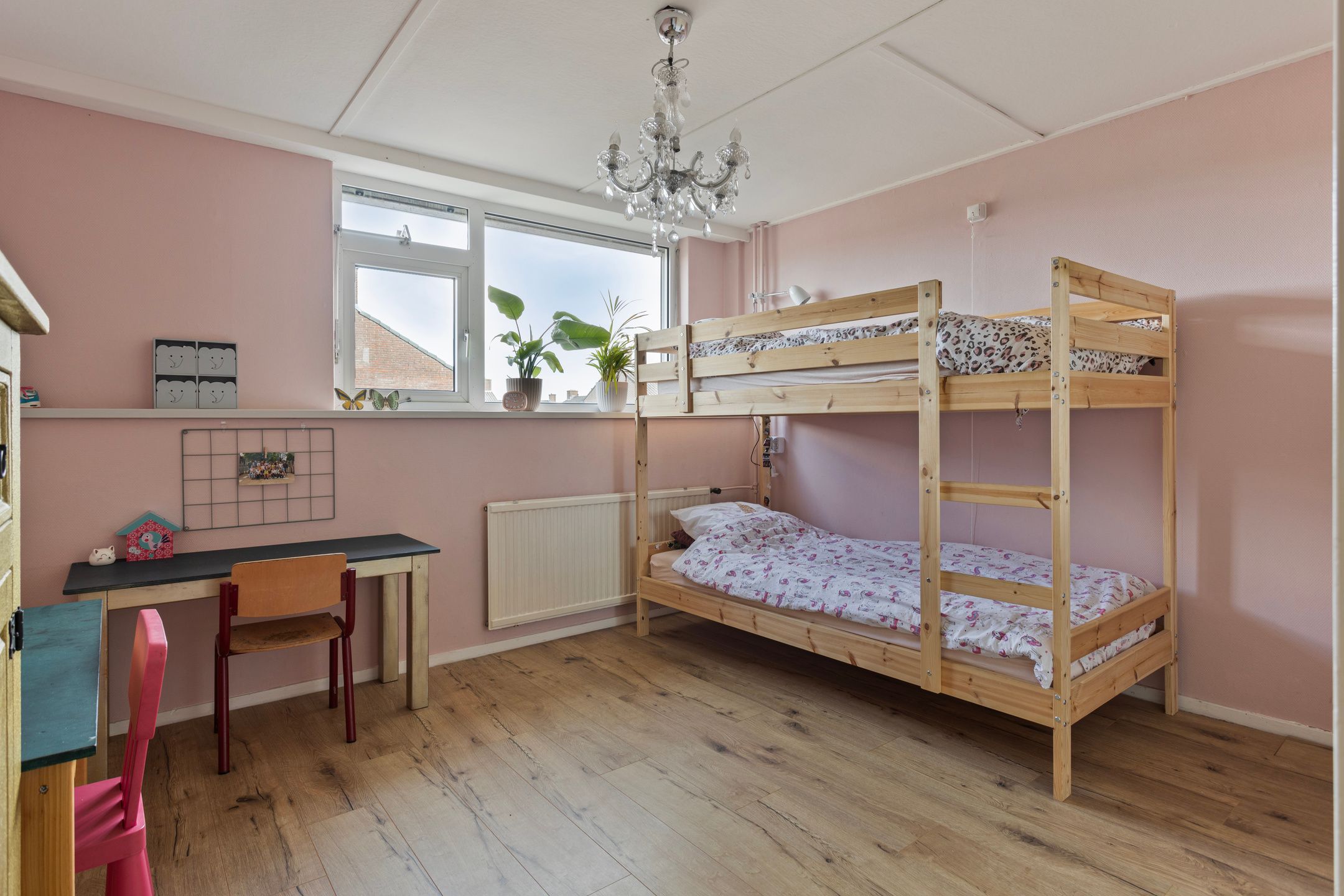 Foto 18 van G.A. Brederostraat 10