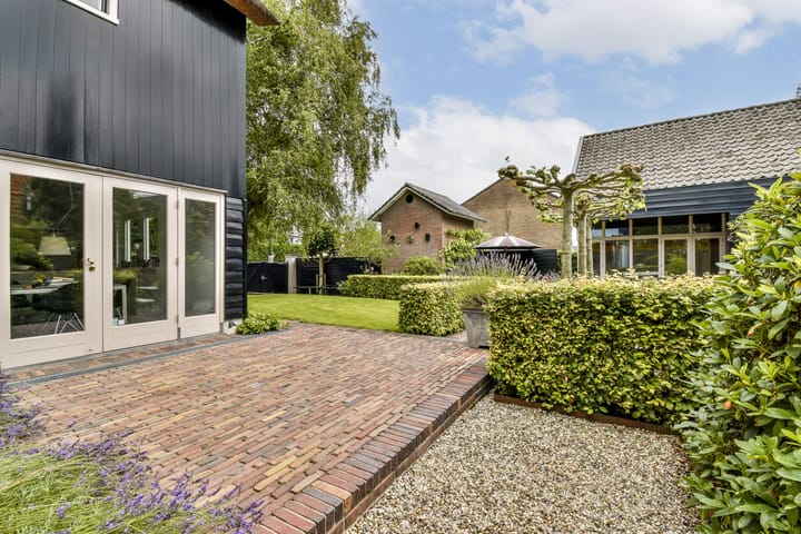 Photo 10 of Rijksstraatweg 228