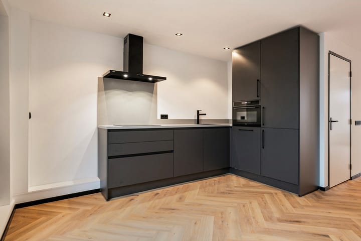 Foto 8 van Korenbeursstraat 3