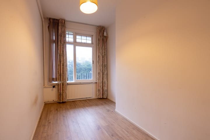 Foto 31 van Calandstraat 28-C