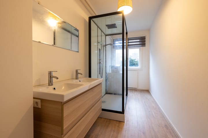 Foto 38 van Calandstraat 28-C