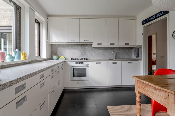 Foto 17 van Jan Tooropstraat 13