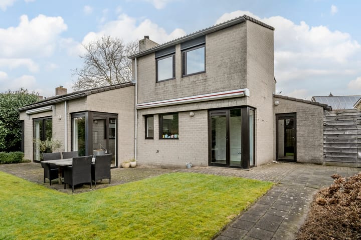 Foto 42 van Jan Tooropstraat 13