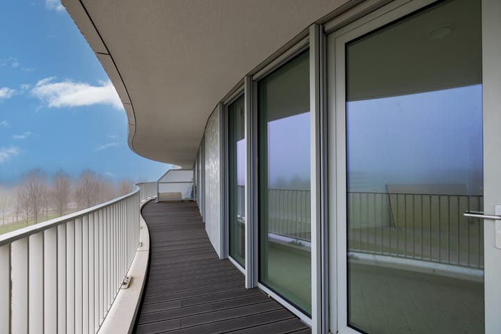 Foto 8 van Van der Duijn van Maasdamweg 668