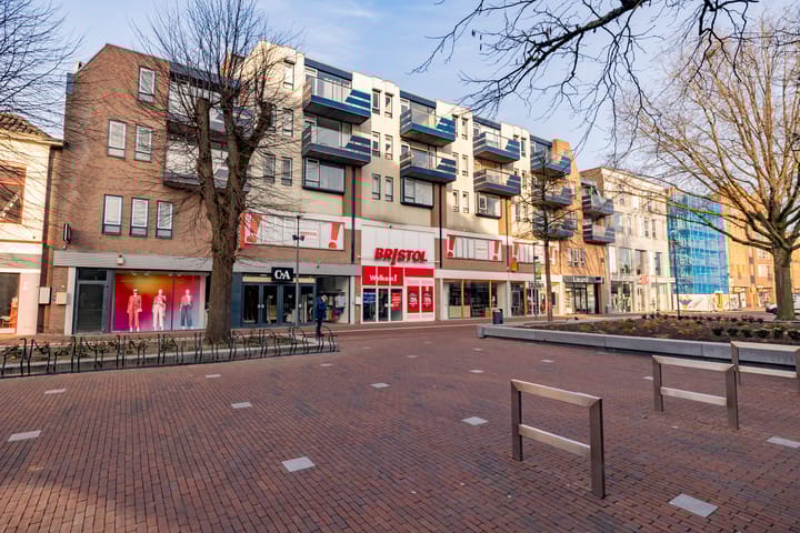 Photo 34 of Hoofdstraat 238-43