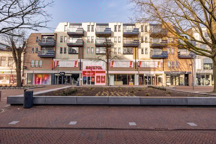 Photo 37 of Hoofdstraat 238-43