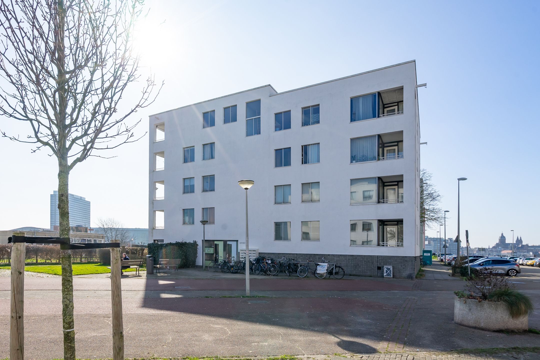 Foto 24 van IJplein 233