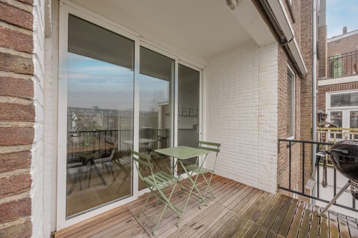 Photo 24 of van Nispenstraat 204