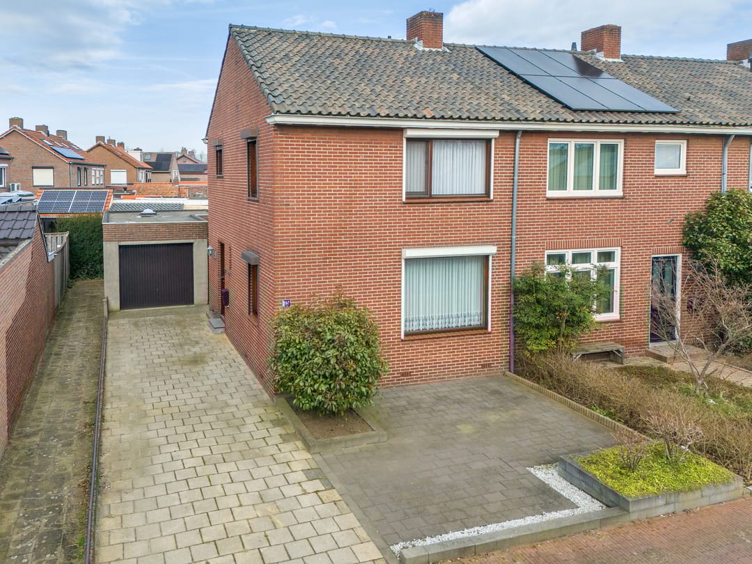 Foto 1 van Moutzhofweg 104