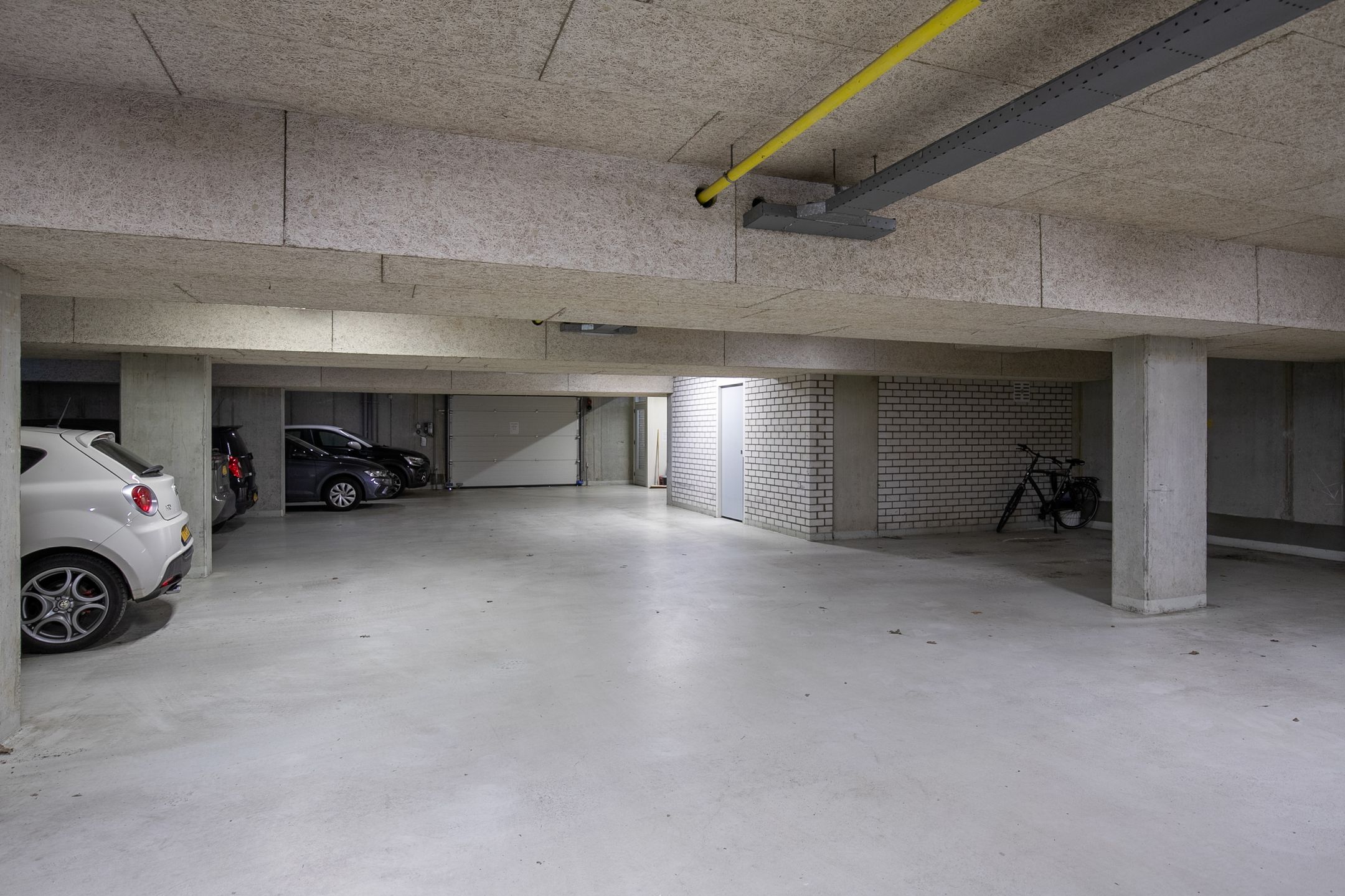 Foto 15 van Akerstraat 154-F