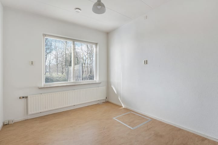 Foto 25 van Armweide 37-A