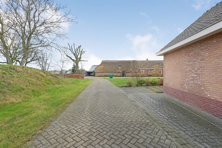 Foto 40 van Armweide 37-A