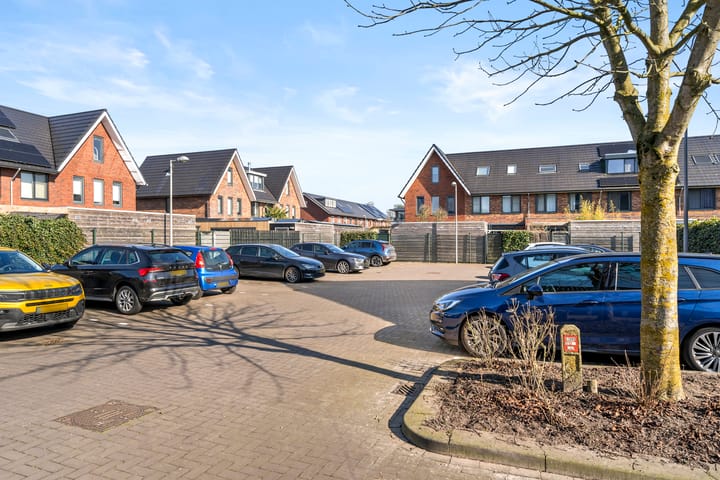 Foto 33 van Van de Weerterf 5