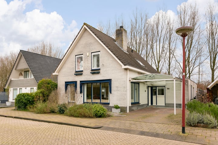 Sikkelweide 23