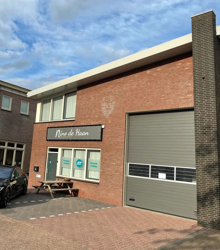 Ambachtstraat 16