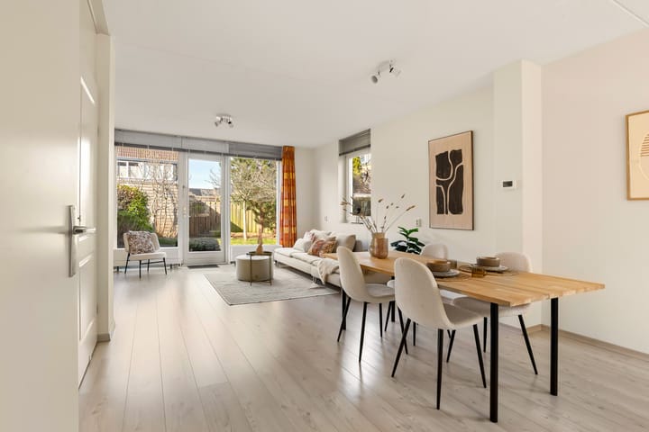 Foto 9 van Obelisk 40