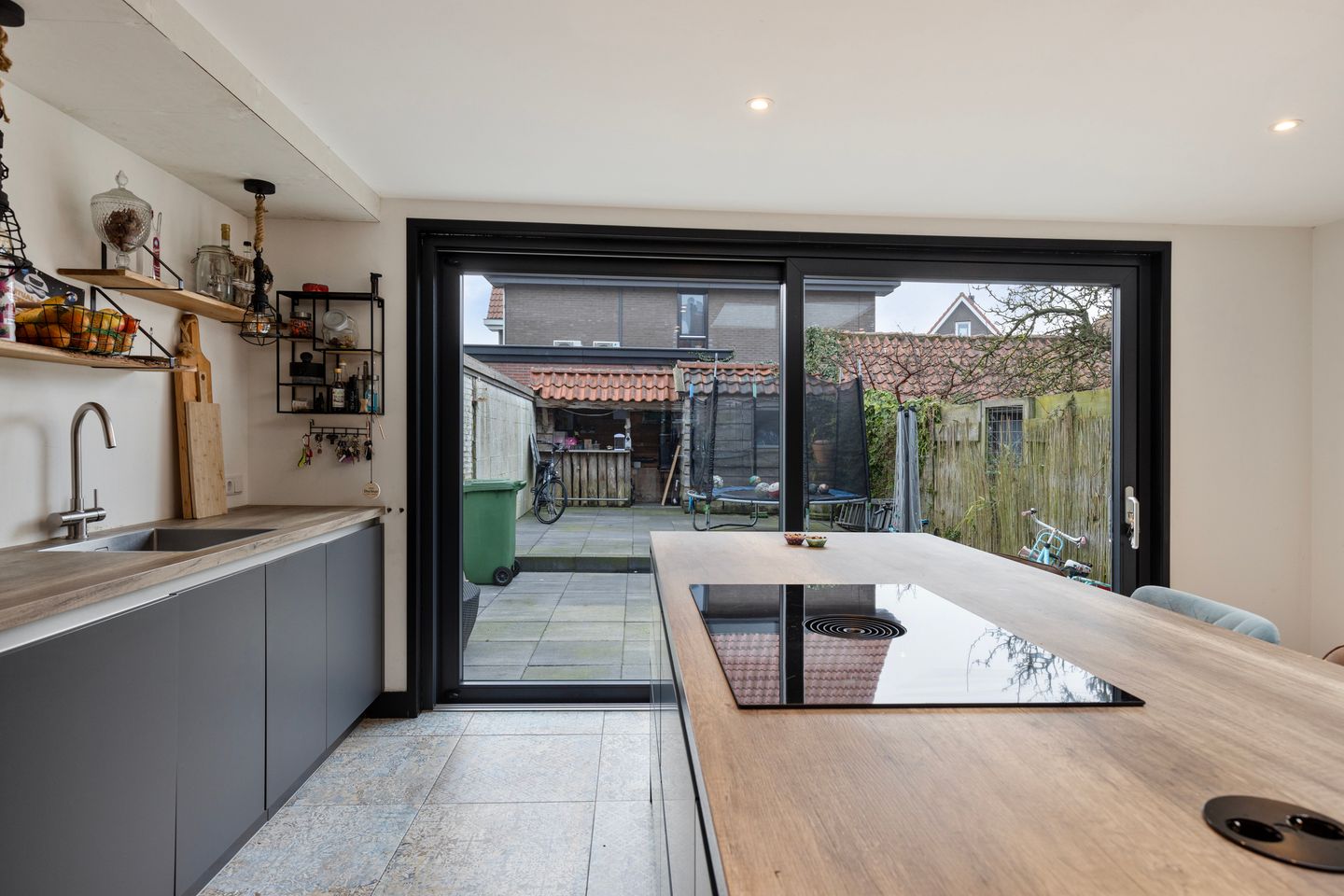 Foto 10 van Post van der Burgstraat 21