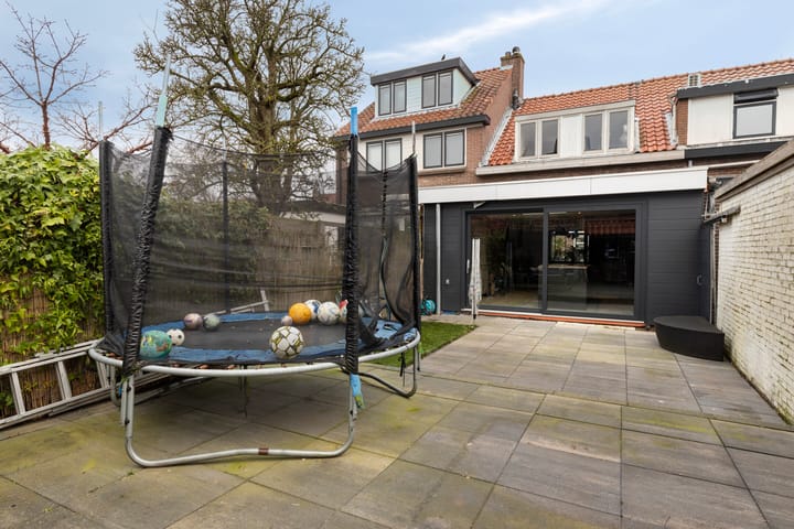 Foto 25 van Post van der Burgstraat 21