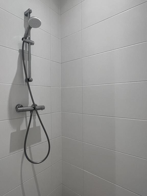 Foto 9 van Vrolikstraat 58-2