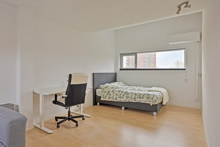 Foto 24 van Bisonstraat 21